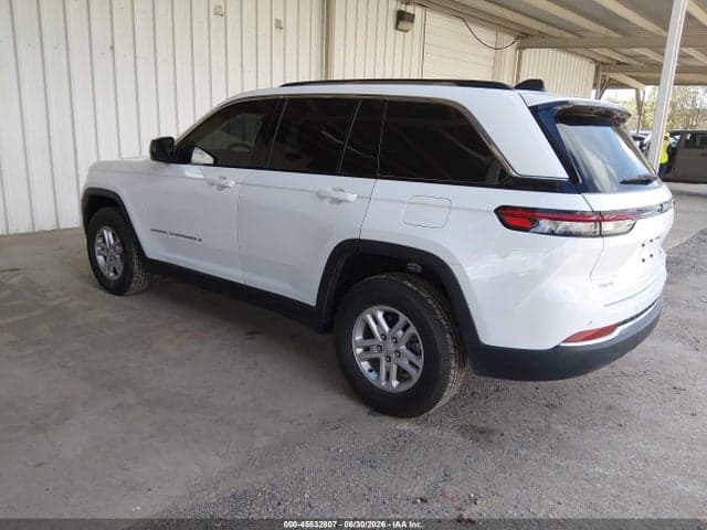 2023 JEEP GRAND CHEROKEE LAREDO 4X4 3