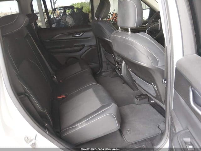 2023 JEEP GRAND CHEROKEE LAREDO 4X4 8