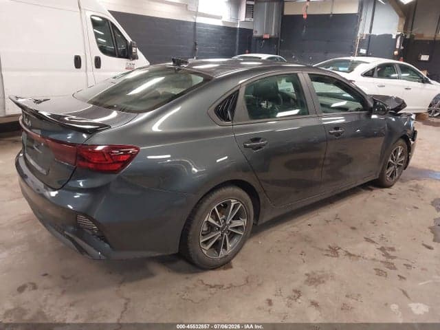 2024 KIA FORTE LXS 4