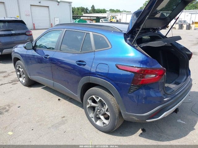 2024 CHEVROLET TRAX FWD LT 3