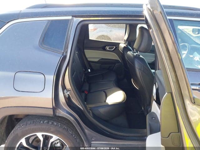 2024 JEEP COMPASS LIMITED 4X4 8