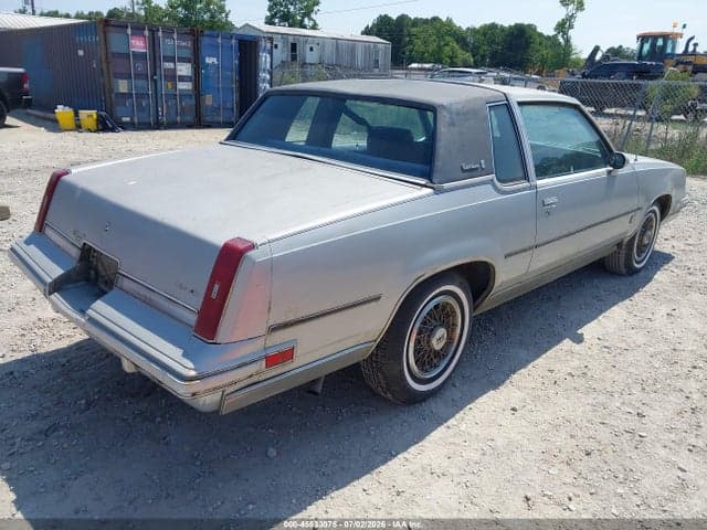 1984 OLDSMOBILE CUTLASS SUPREME BROUGHAM 4