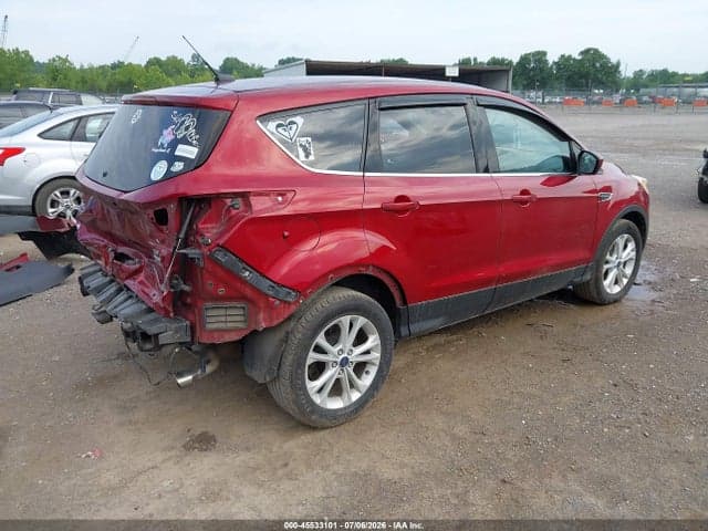 2017 FORD ESCAPE SE 4