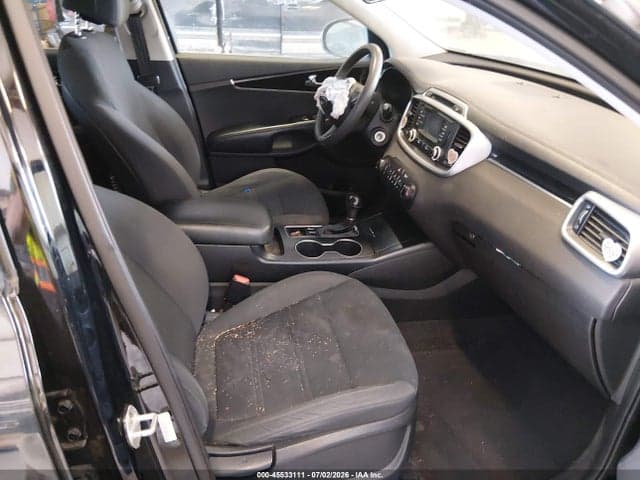 2017 KIA SORENTO 2.4L LX 5