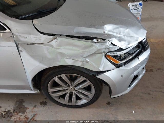 2018 VOLKSWAGEN PASSAT 2.0T SE 17