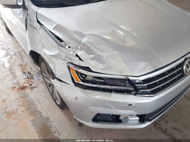 2018 VOLKSWAGEN PASSAT 2.0T SE 18