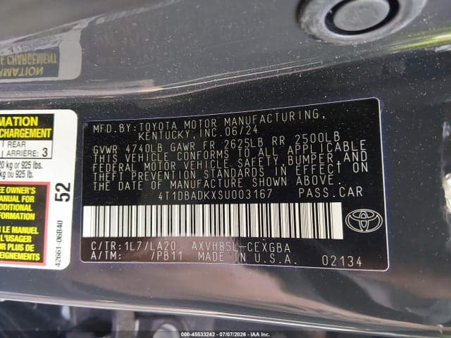 2025 TOYOTA CAMRY XLE 9