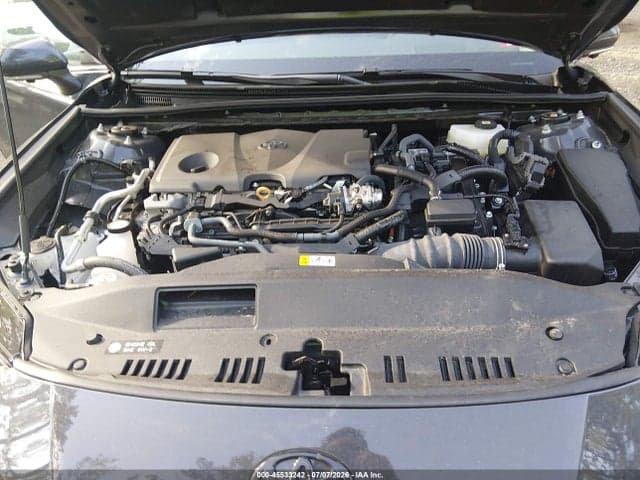 2025 TOYOTA CAMRY XLE 10