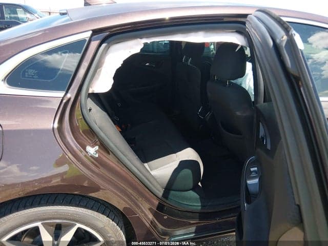 2016 CHEVROLET MALIBU 2LT 8