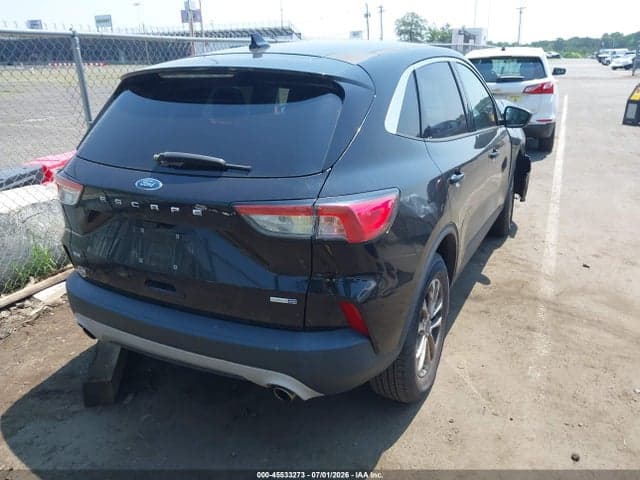 2020 FORD ESCAPE SE 4