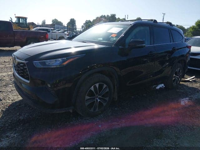 2020 TOYOTA HIGHLANDER XLE 2