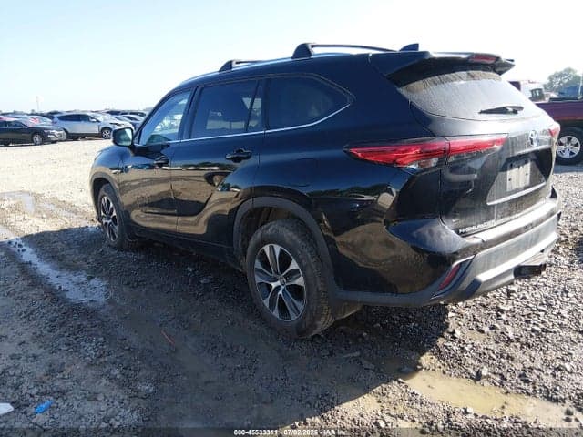 2020 TOYOTA HIGHLANDER XLE 3