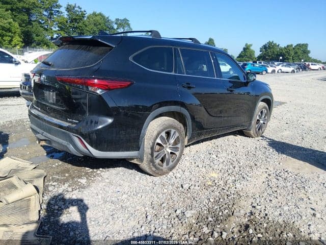 2020 TOYOTA HIGHLANDER XLE 4