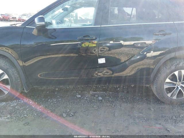 2020 TOYOTA HIGHLANDER XLE 6