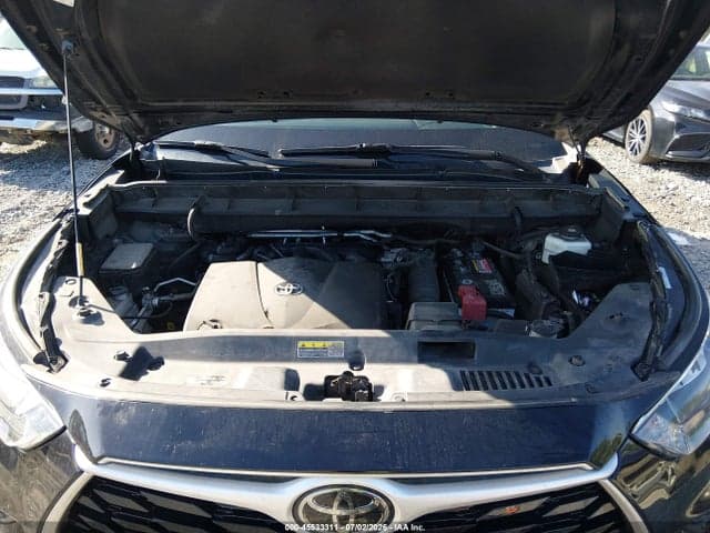 2020 TOYOTA HIGHLANDER XLE 10
