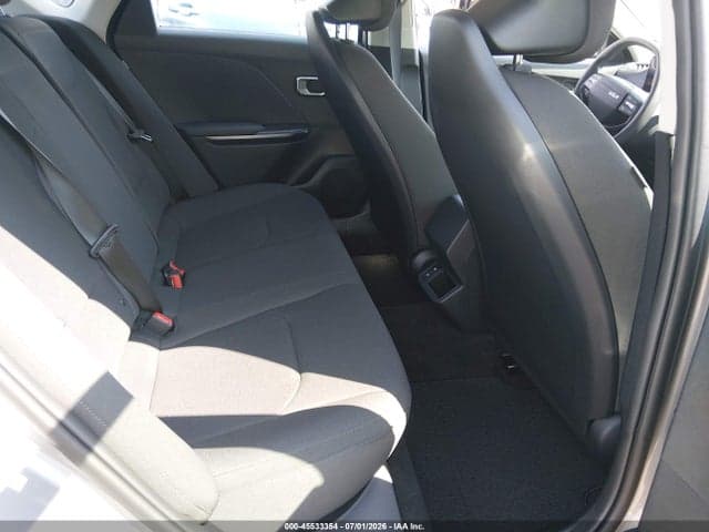 2026 KIA K4 LXS 8
