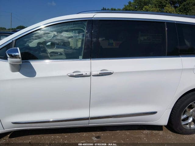 2018 CHRYSLER PACIFICA LIMITED 14