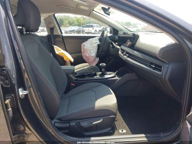 2025 KIA K4 LXS 5