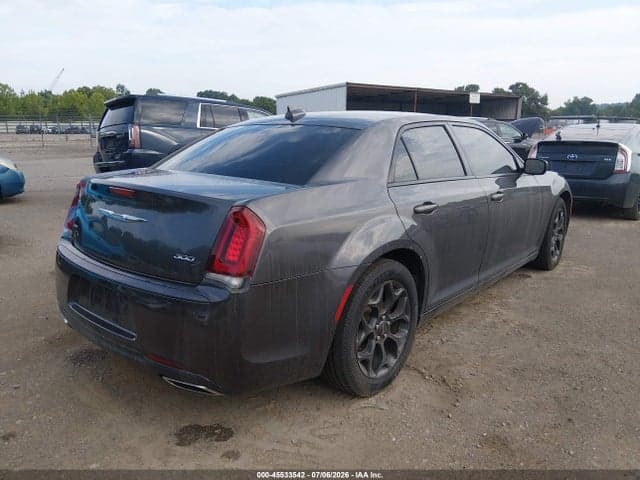 2019 CHRYSLER 300 300S AWD 4