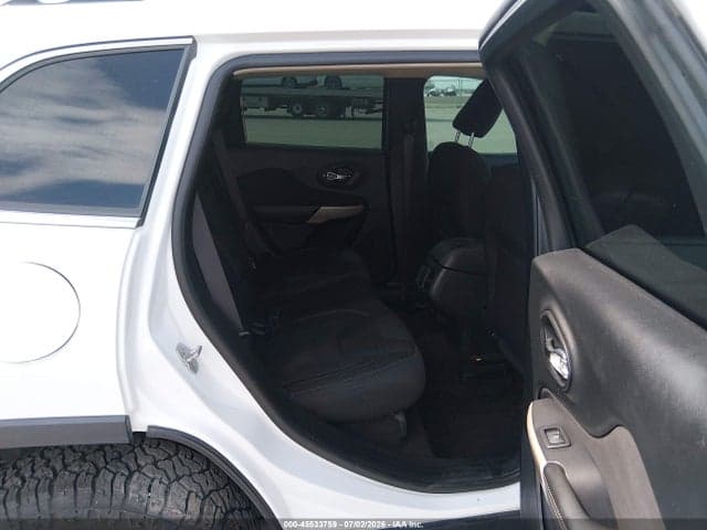 2017 JEEP CHEROKEE LATITUDE 8