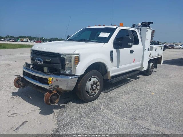 2018 FORD F-350 XL/XLT 2