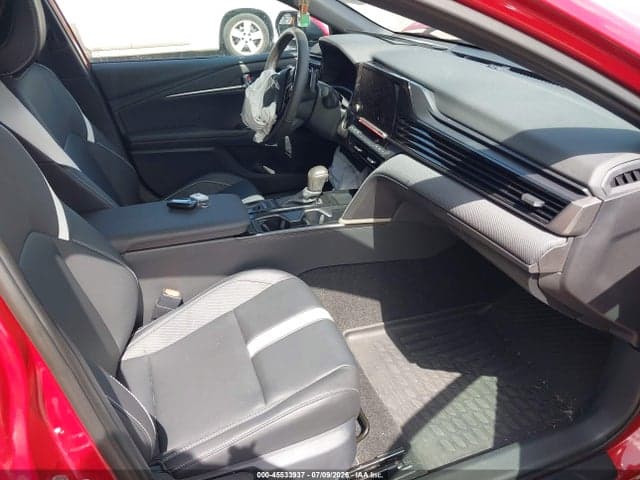 2026 TOYOTA CAMRY SE 5