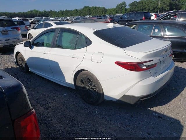 2025 TOYOTA CAMRY SE 3