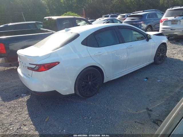 2025 TOYOTA CAMRY SE 4