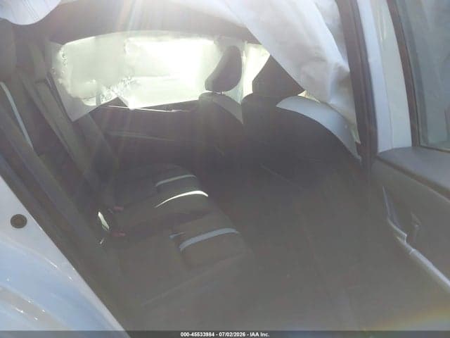 2025 TOYOTA CAMRY SE 8
