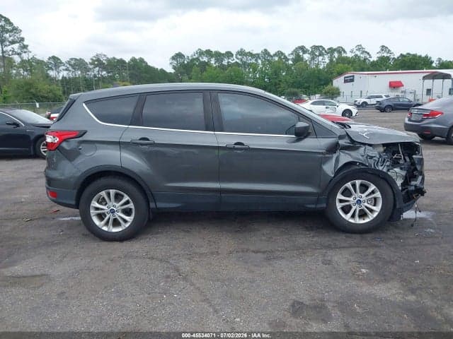 2019 FORD ESCAPE SE 13