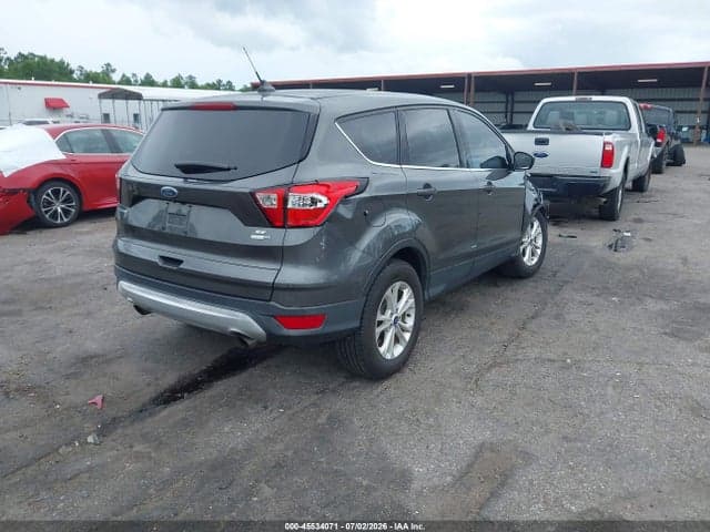 2019 FORD ESCAPE SE 4