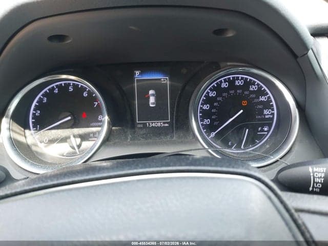 2020 TOYOTA CAMRY LE 7
