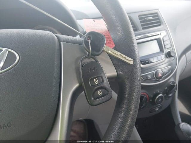 2017 HYUNDAI ACCENT SE 11