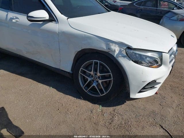 2019 MERCEDES-BENZ GLC 300 4MATIC 6