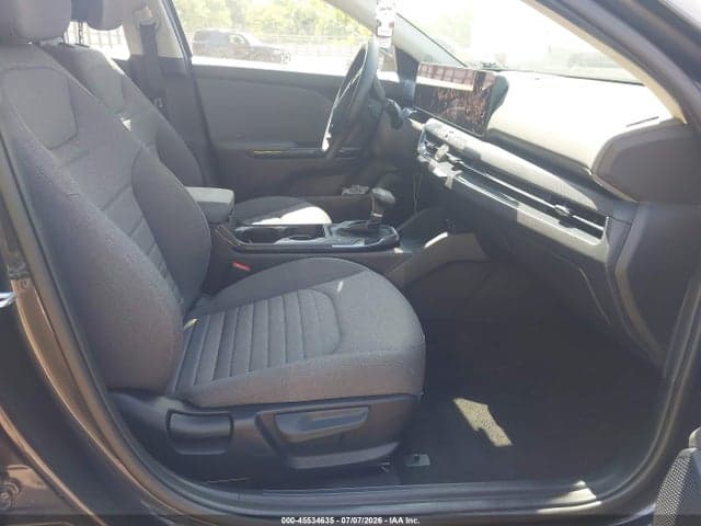 2025 KIA K4 EX 5