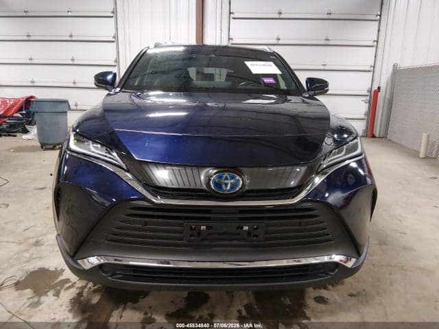 2021 TOYOTA VENZA XLE 12