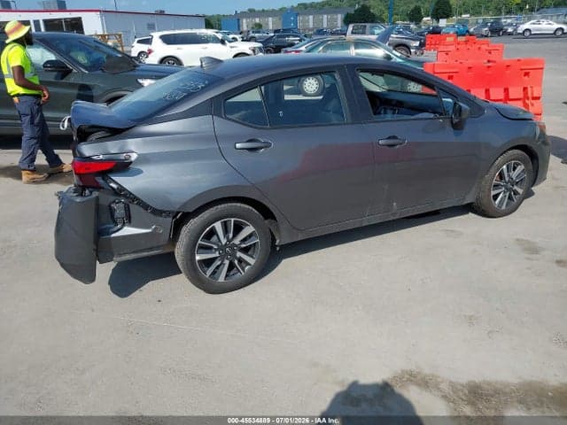 2024 NISSAN VERSA 1.6 SV 4