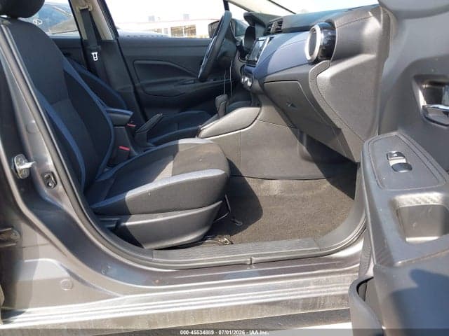2024 NISSAN VERSA 1.6 SV 5