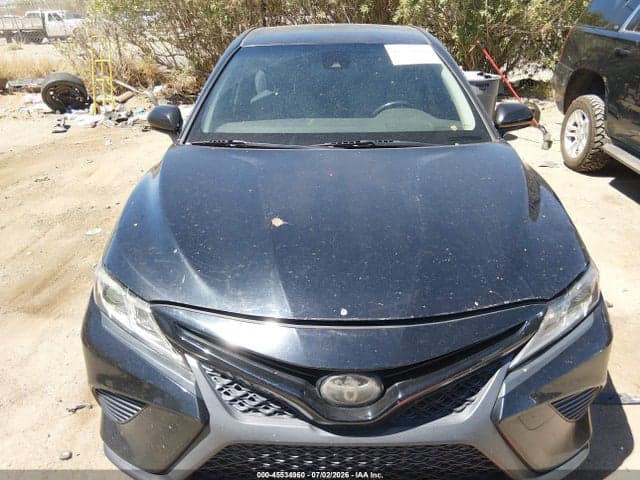 2019 TOYOTA CAMRY SE 11