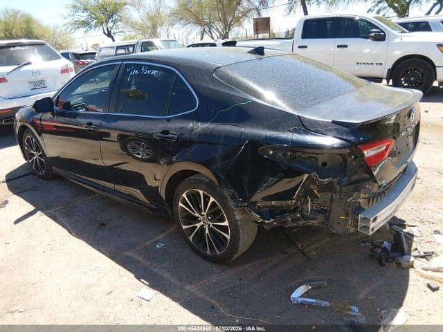 2019 TOYOTA CAMRY SE 3