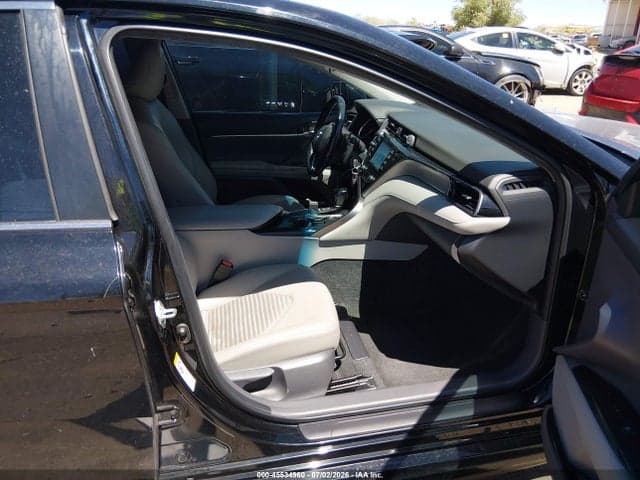 2019 TOYOTA CAMRY SE 5