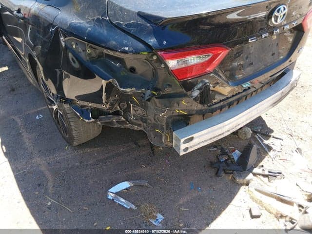 2019 TOYOTA CAMRY SE 6