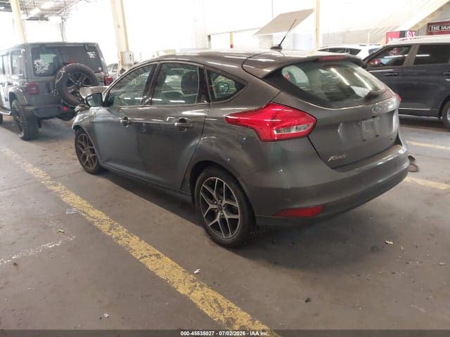 2017 FORD FOCUS SEL 3