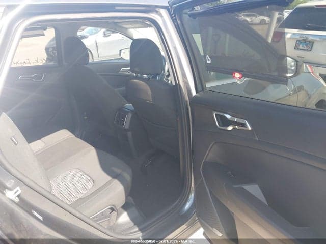 2025 KIA SPORTAGE LX 8