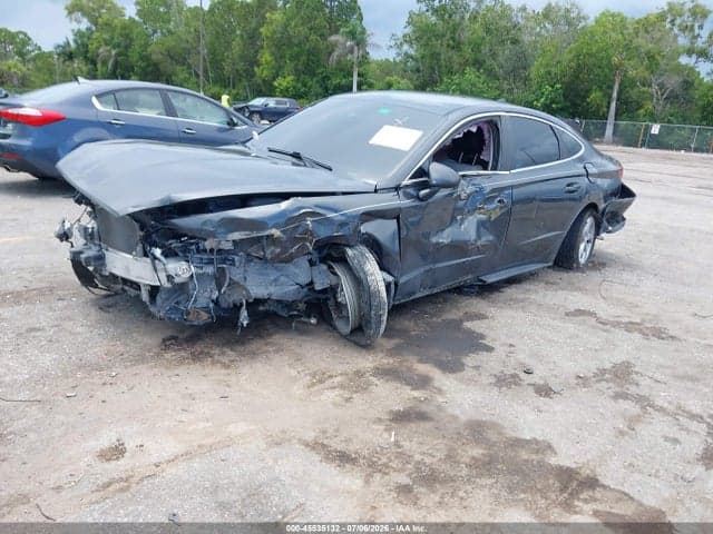 2022 HYUNDAI SONATA SE 2