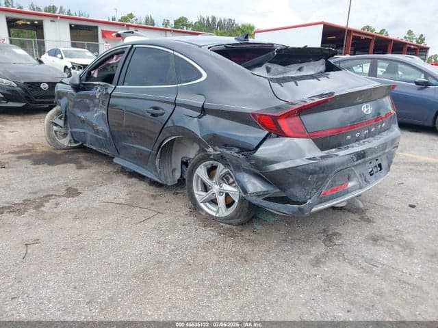 2022 HYUNDAI SONATA SE 3