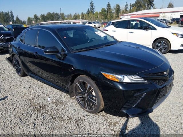 2018 TOYOTA CAMRY 1