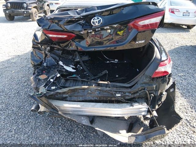 2018 TOYOTA CAMRY 6