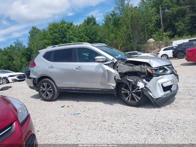2017 NISSAN ROGUE SL 14