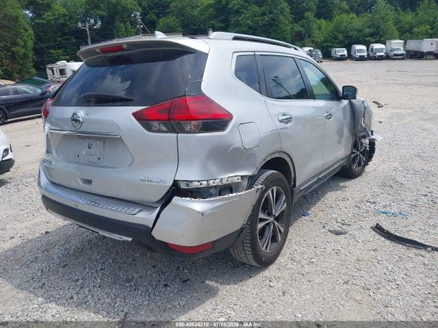 2017 NISSAN ROGUE SL 4